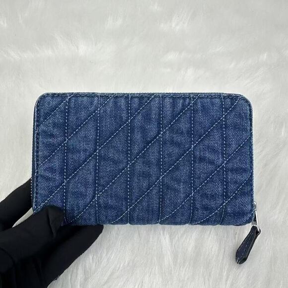 Coach Medium Id Zip Wallet With Quilting In Denim & Leather CAP29 NWT - Picture 2 of 7